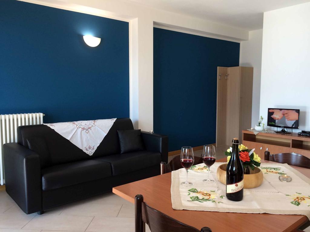 Appartamento Casa Ciclamino Vercana Camera foto